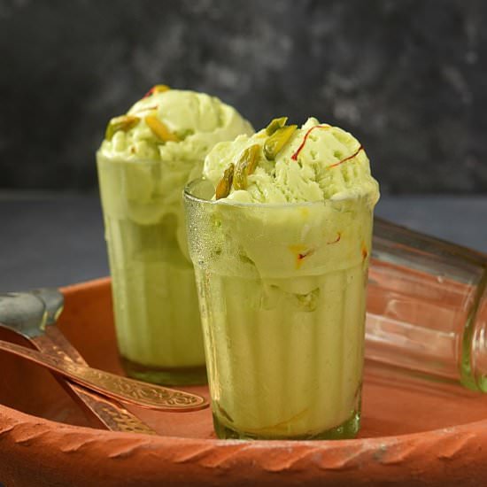 Pistachio Saffron IceCream