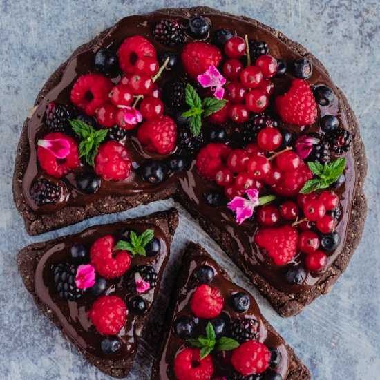 Double chocolate cookie crust pizza