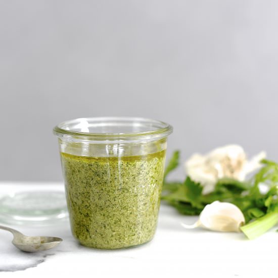 Detox Celery leaf pesto