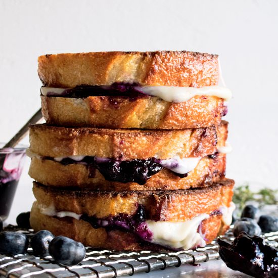 Blueberry Cheddar Grilled Cheese