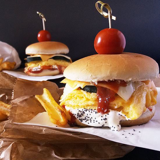 Scrambled Eggs Burger