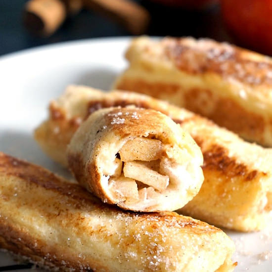 Apple Pie French Toast Roll-Ups
