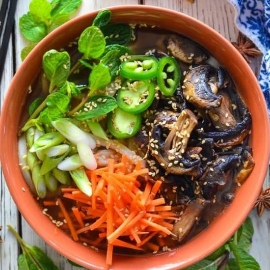 Vegan Udon Noodle Soup