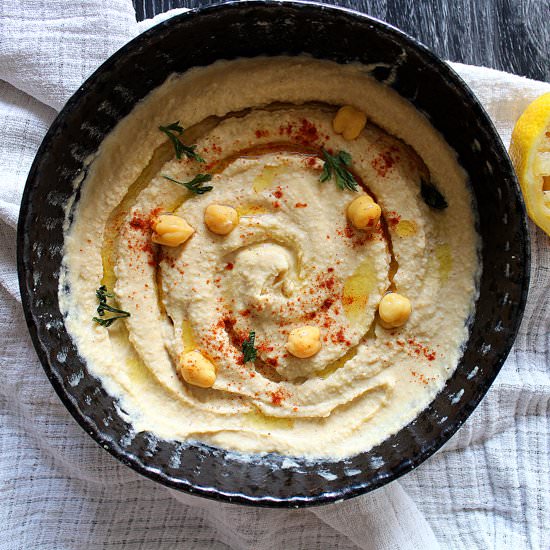 Traditional hummus