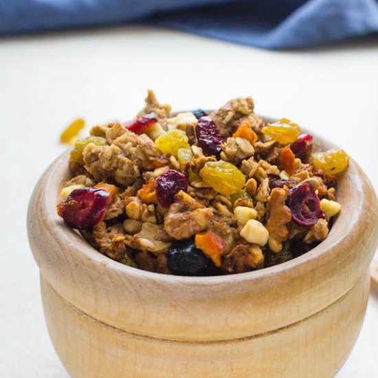 Naturally Sweetened Crunchy Granola
