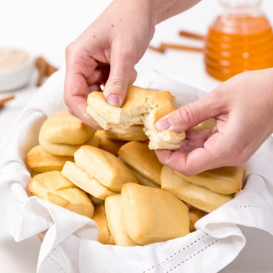 Copycat Texas Roadhouse rolls