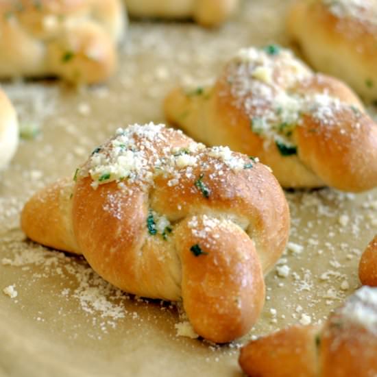 NYC Style Garlic Knots