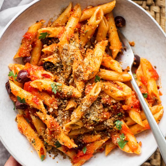 Arrabbiata with vegan parmesan