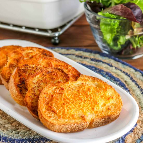 Crunchy Cheesy Garlic Bread