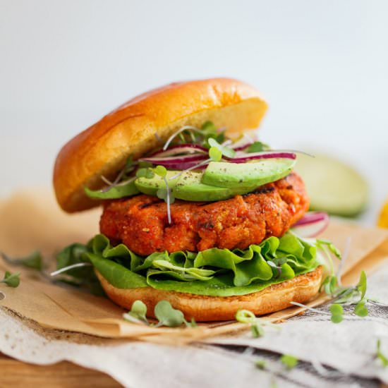Mango Jerk Salmon Burgers
