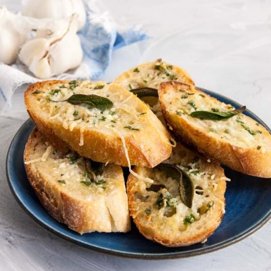 Garlic bread with Sage