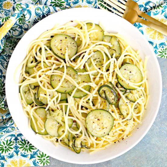 Pasta with Zucchini (Courgettes)