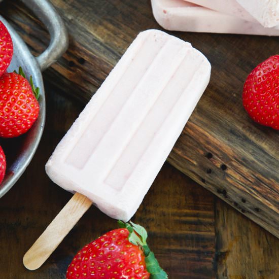 Low-Carb Strawberry Popsicles