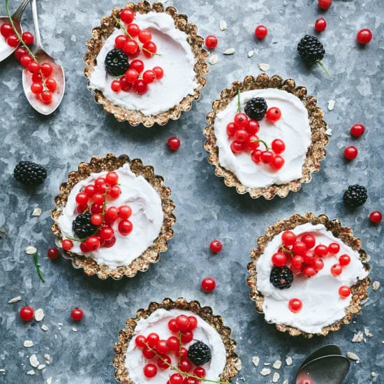 Easy berry tartlets