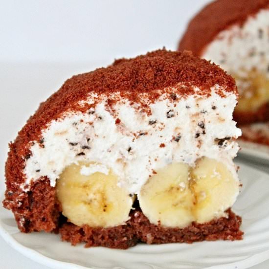 Dome cake with banana
