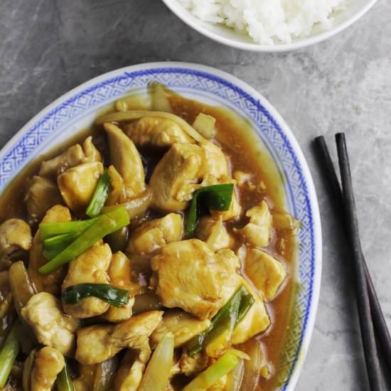 Saucy Chicken & Onions Stir-Fry
