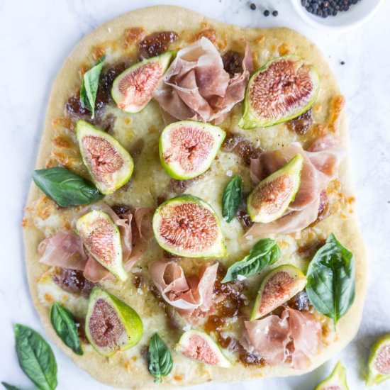 Fig and prosciutto pizza