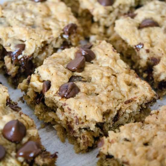 Healthier Oatmeal Breakfast Bars