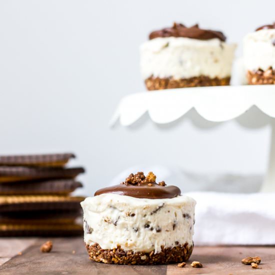 No Bake Mini Cheesecakes
