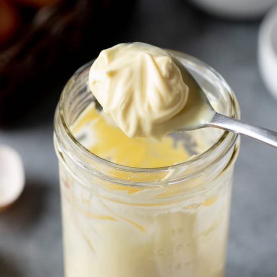 Homemade Mayo in Two Minutes
