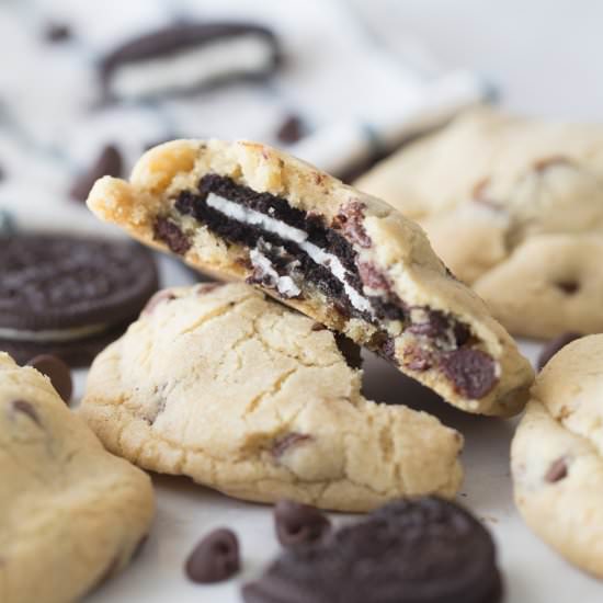 Oreo Stuffed Chocolate Chip Cookies