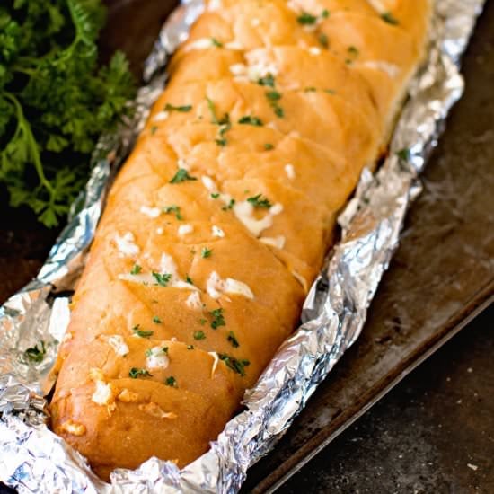 Cheesy Grilled Garlic Bread