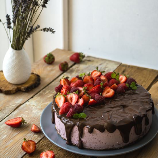Cold strawberry cheesecake