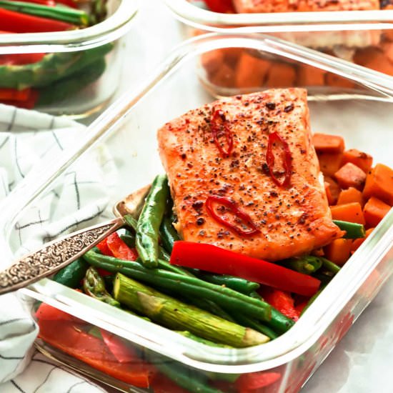 Spicy Salmon Vegetable Meal Bowls