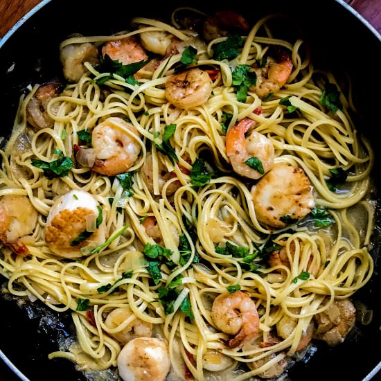 Shrimp and Scallop Scampi
