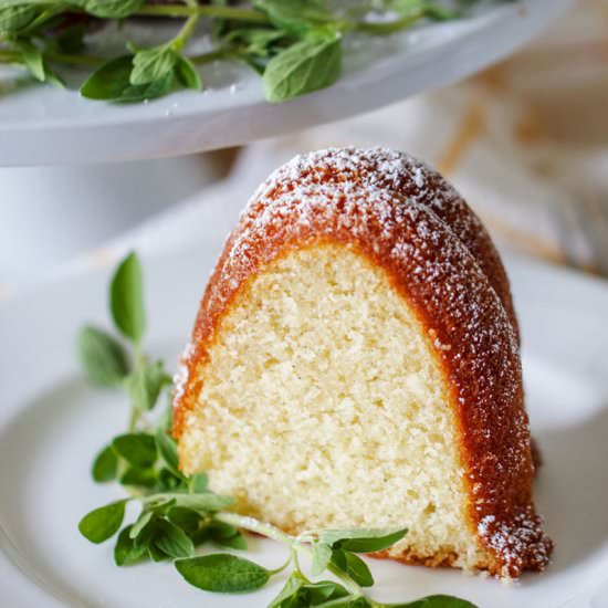 Vanilla Cardamom Pound Cake