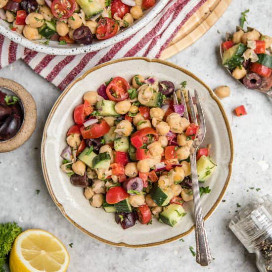 Mediterranean Chickpea Salad