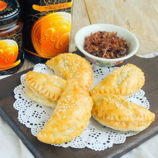 XO Sauce Chicken Puffs