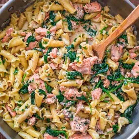 Salmon Pasta with Spinach
