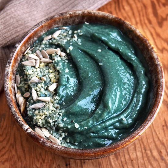 Spirulina Smoothie Bowl
