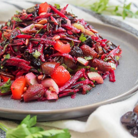 Wild rice salad with dried fruit