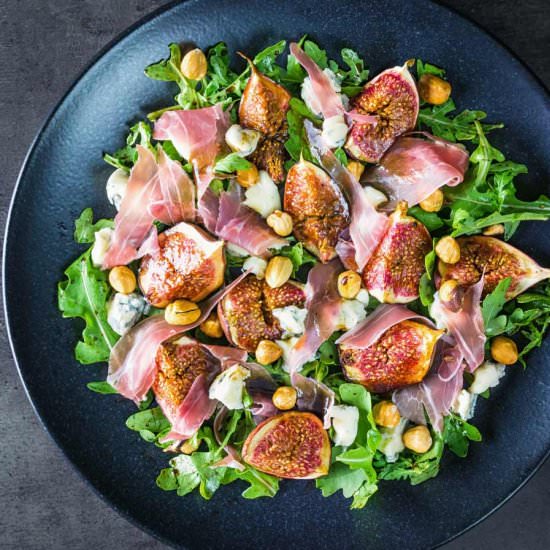 Roasted Fig Salad With Blue Cheese