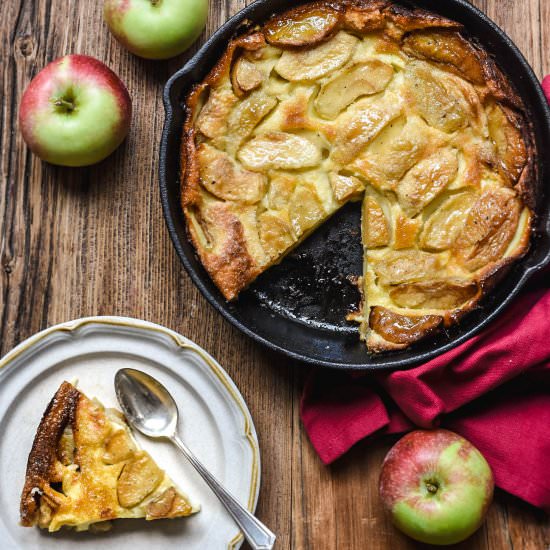 Skillet Caramelized Apple Cake
