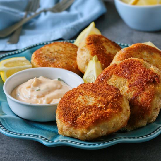 Coconut crumbed fish cakes