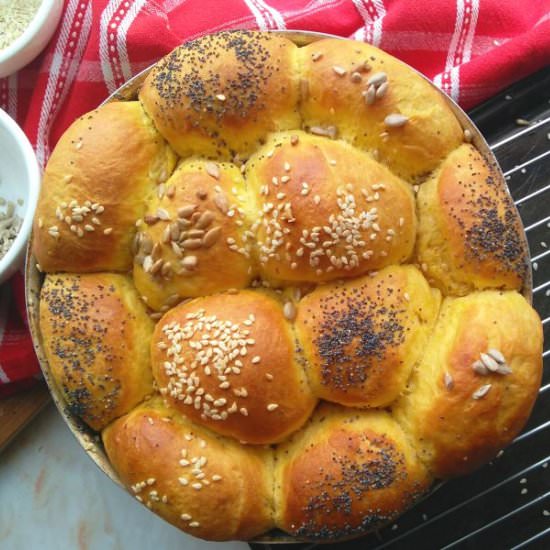 Honey Butternut Pull Apart Rolls