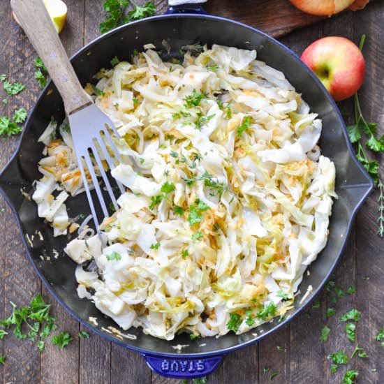 Fried Cabbage with Apples and Onion