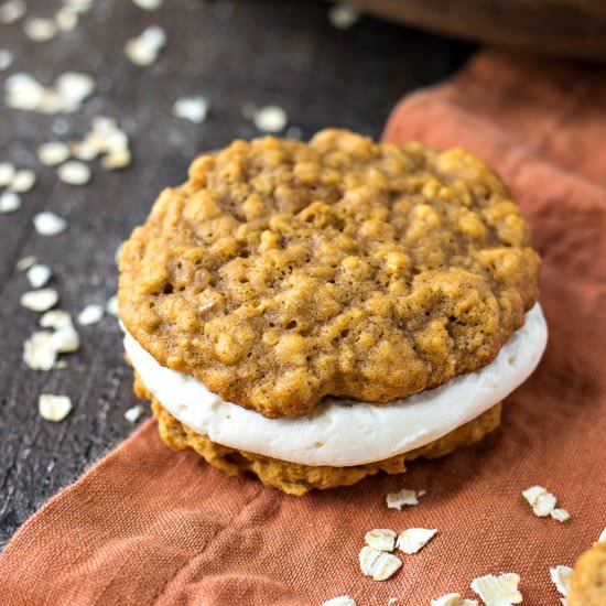 Pumpkin Oatmeal Cream Pies