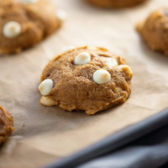 WHITE CHOCOLATE PUMPKIN COOKIES
