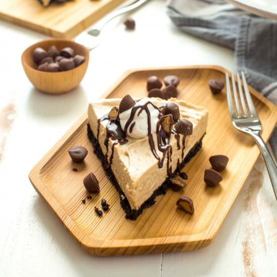 Frozen Peanut Butter Cheesecake Pie