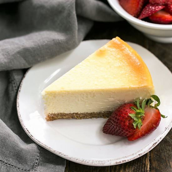 Perfect Vanilla Cheesecake