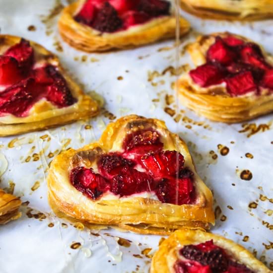 Strawberry Cream-cheese Puffs
