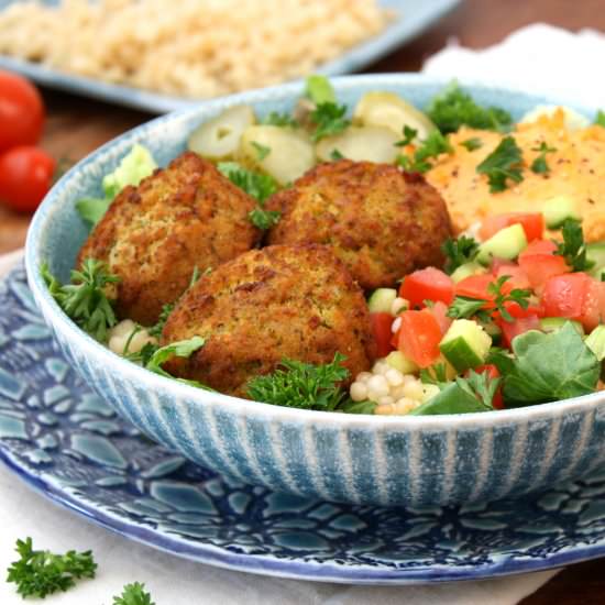 falafel and hummus bowls