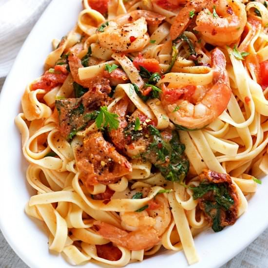 Sun-Dried Tomato Shrimp Fettuccine