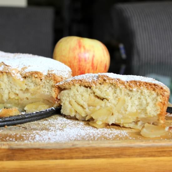 Apple Charlotka