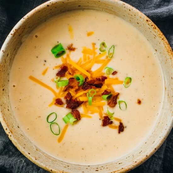 Instant Pot Cauliflower Cheese Soup