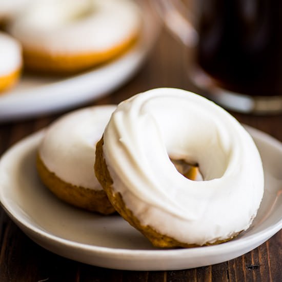Pumpkin Donuts & Cream Cheese Glaze
